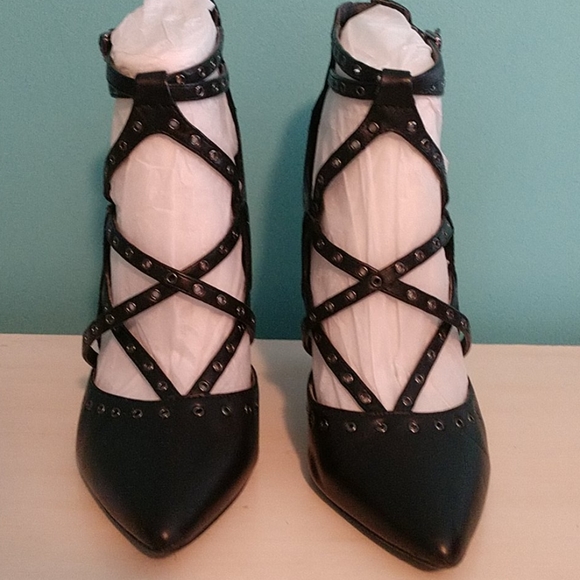 G by GUESS heels size 9.5 - Picture 4 of 4